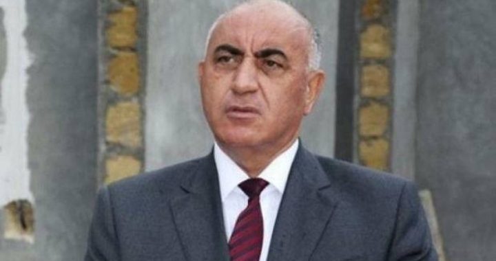 Həbsdə ölən sabiq icra başçısının binası satışa çıxarıldı