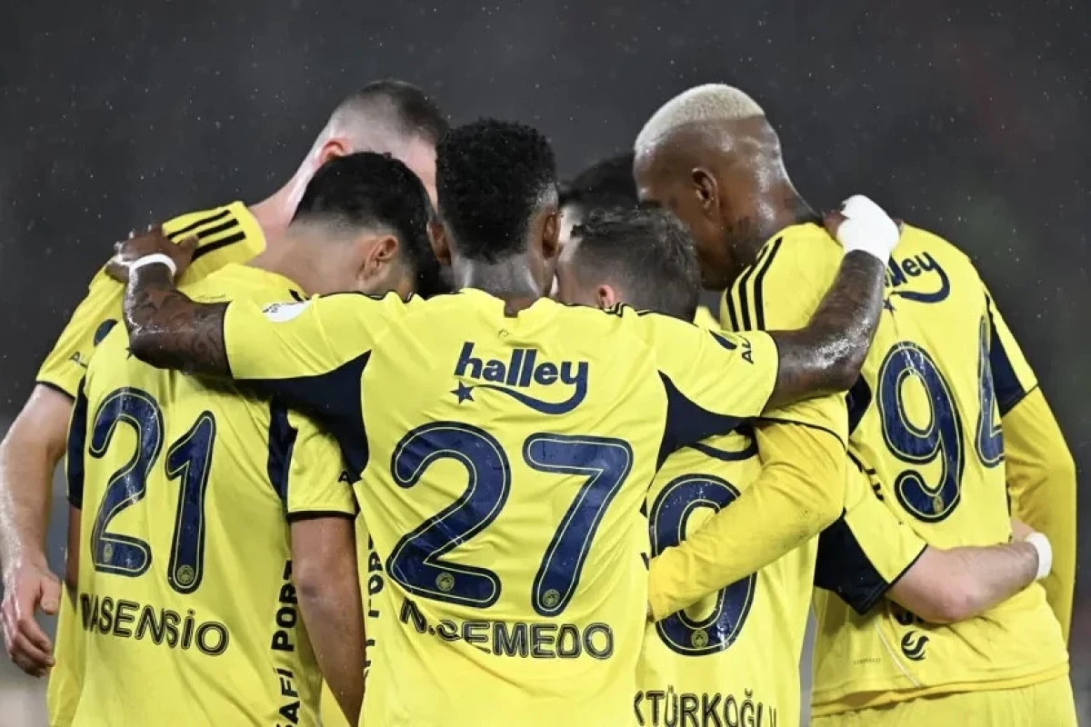 “Fənərbaxça” səfərdə “Trabzonspor”u məğlub etdi