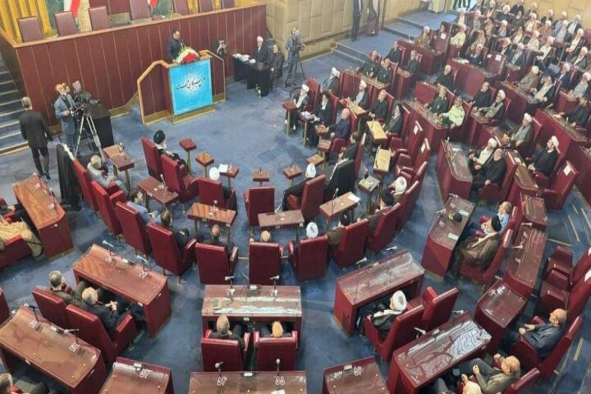 İsrail İranın yeni Ali Rəhbərini seçməyə hazırlaşan qurumun binasına zərbə endirib – YENİLƏNİB