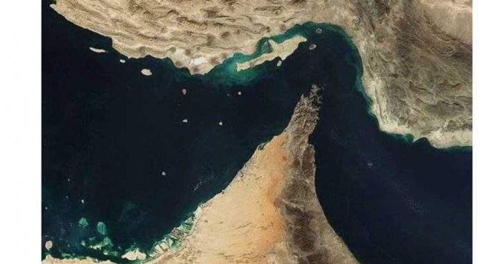 İran Hörmüz boğazında 3 gəmini geri qayıtmağa məcbur etdi