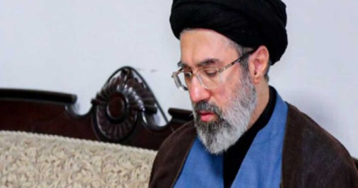 İranın Ali Lideri Laricaninin qisasını alacağına söz verdi