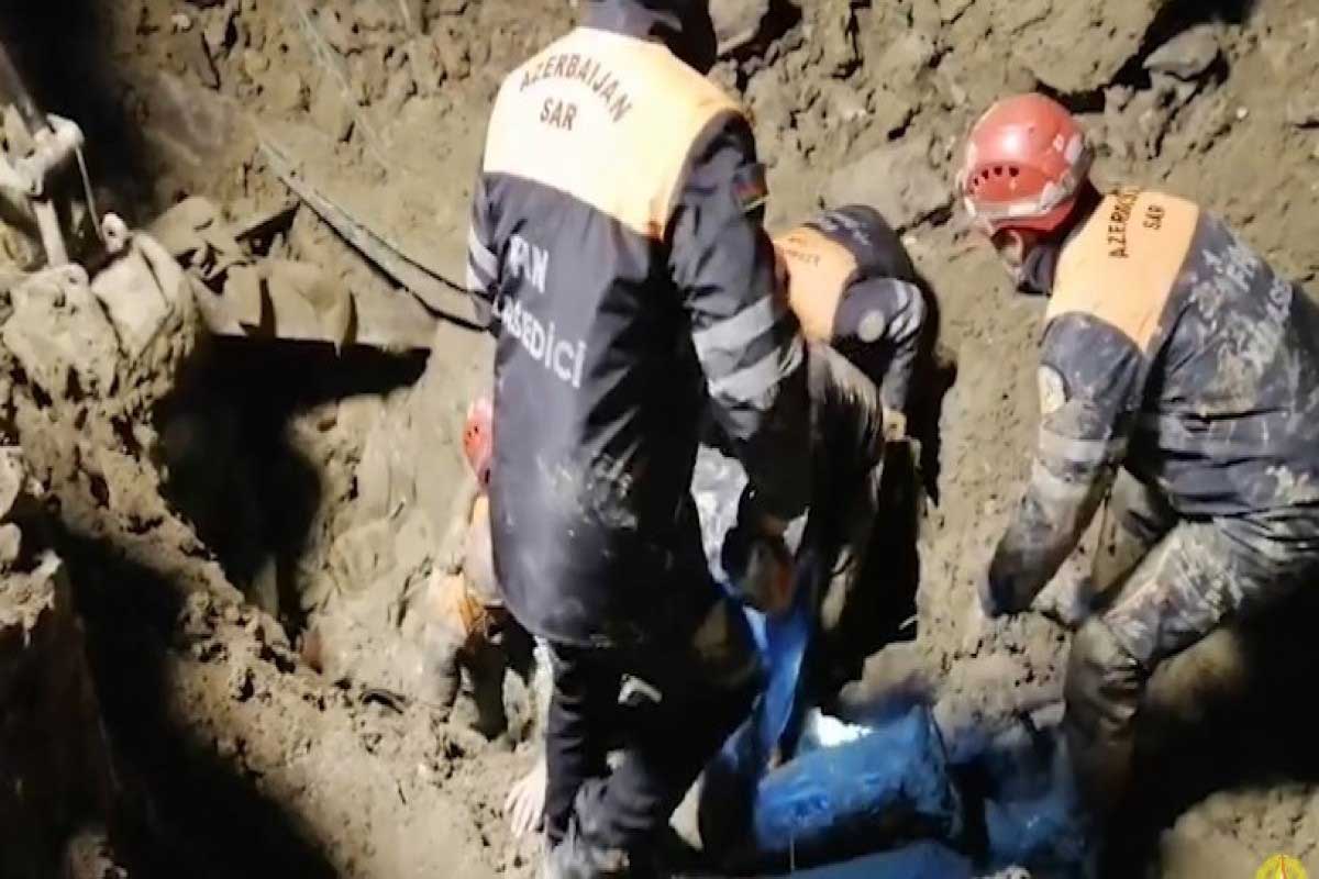 Qaradağda torpaq uçqunu – Ölən və xəsarət alan var – VİDEO