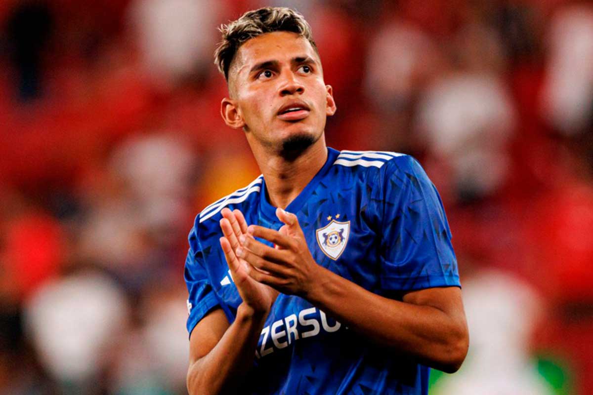 “Qarabağ” “Seltik”-ə 12 milyona oyunçu satır