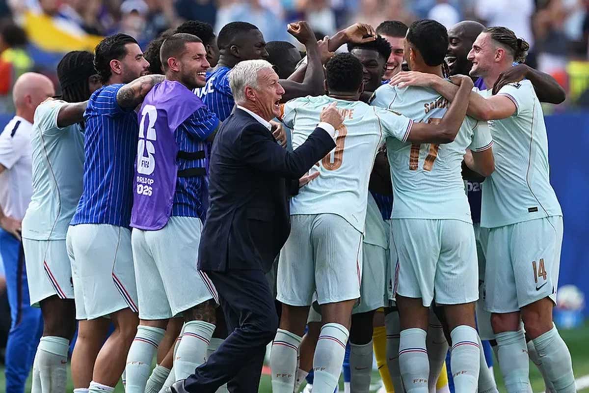 DÇ-2026: Mərakeşə qalib gələn Fransa ilk yarımfinalçı oldu