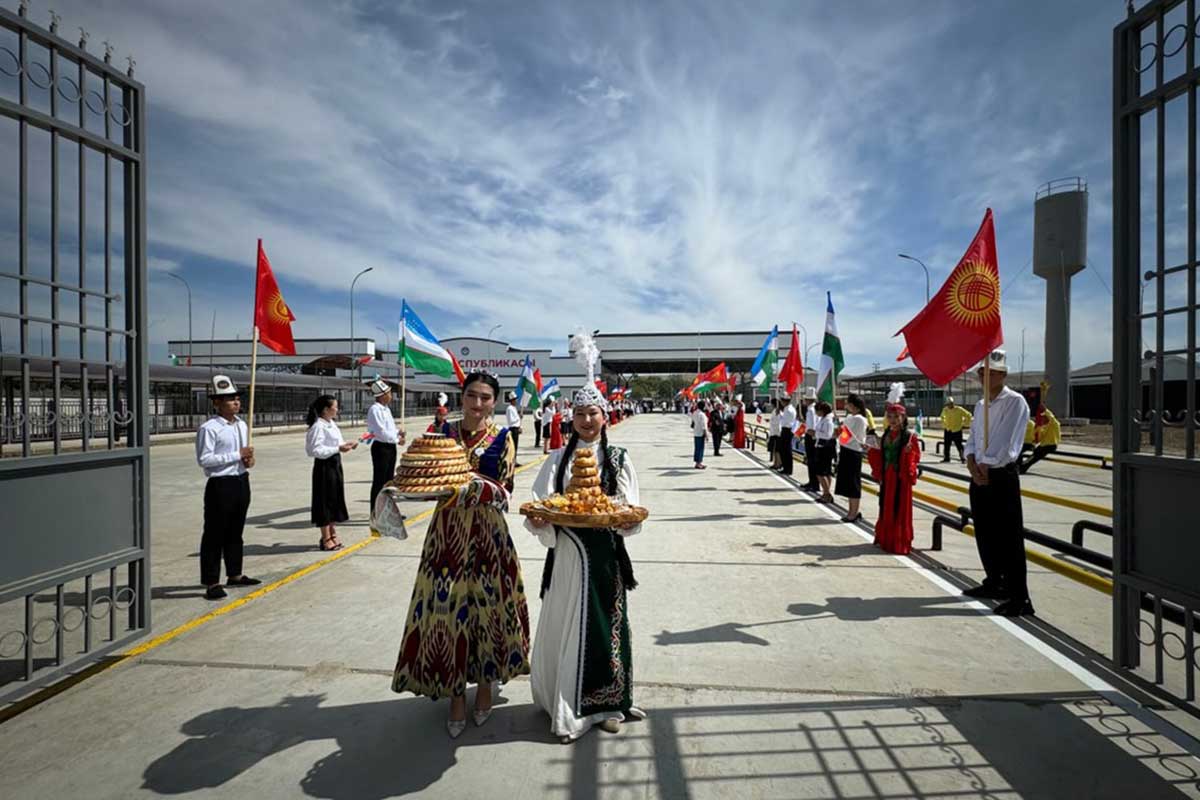 Özbəkistan iki kəndi Qırğızıstana verir