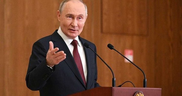 Kiyevə zərbələrin dayandırılması ilə bağlı xahiş rəsmi kanallarla daxil olub – Putin